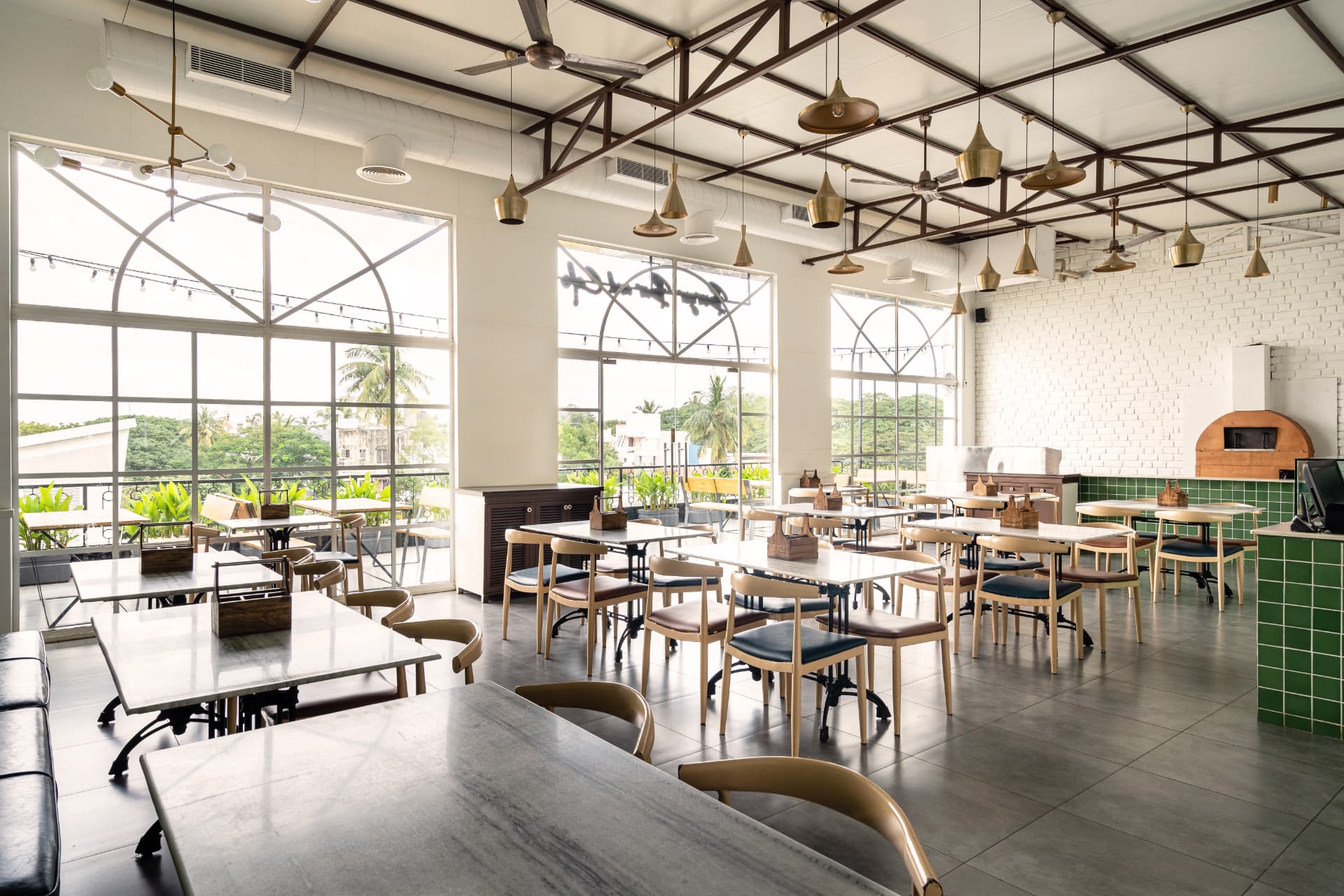 DOUBLE ROTI interior view 5